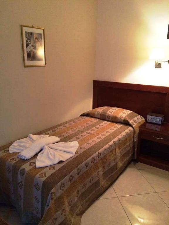 Nefeli Hotel Ágios Kírykos 객실 사진